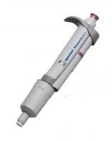 Eppendorf Research® plus, 1-channel, variable, incl. epT.I.P.S.® sample bag, 0.5 – 5 mL, violet