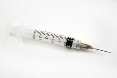 LUER LOCK SYRINGE WITH NEEDLE